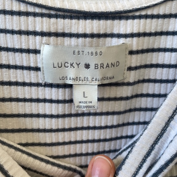 Lucky🍀Brand Los Angeles, California. Size: M/L . Made in the Philippines - Picture 3 of 7